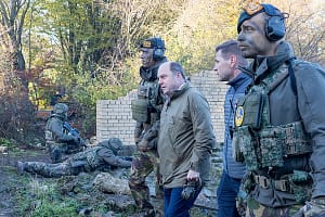 Kremlin clown show as Putin puts Ben Wallace on 'wanted list' for arrest UK-led miltary training for Ukrainian soilders.