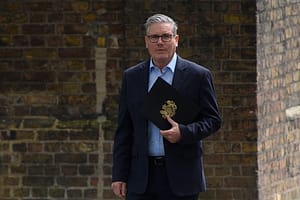 Retailers warn Labour's zero-hours crackdown could cost thousands of jobs British Prime Minister Sir Keir Starmer and Chancellor Rachel Reeves in Downing Street, London, UK - Thursday 21 May 2026
