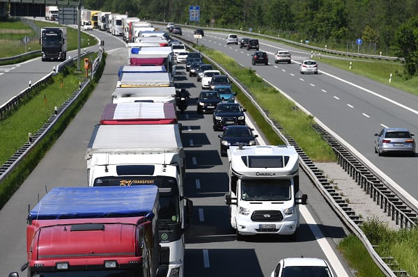 Lorries on motorway Angelika Warmuth DPA Picture Alliance Avalon