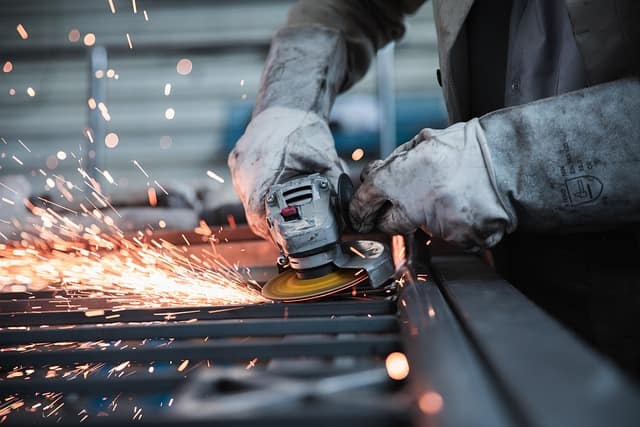 Manufacturing PMI increases but incentives for growth are limited - London Business News | Londonlovesbusiness.com