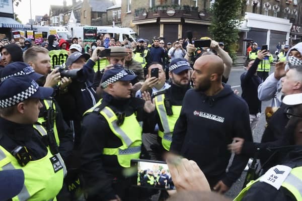 'Vigilantes' to take to the streets to defend East Sussex town from migrants - London Business News | Londonlovesbusiness.com