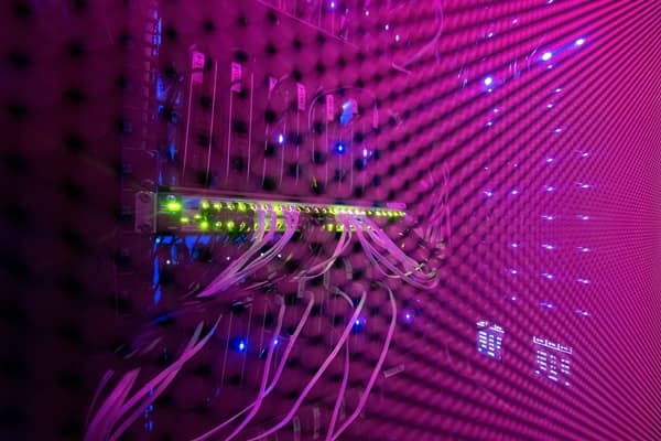 Refurbished vs. used servers: What's the difference and which should you choose? - London Business News | Londonlovesbusiness.com