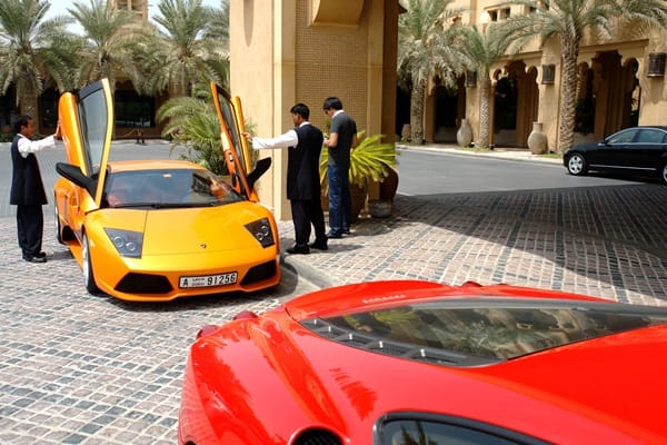 Dubai-Based marketplace OneClickDrive reports longer luxury car rental durations during New Year travel period