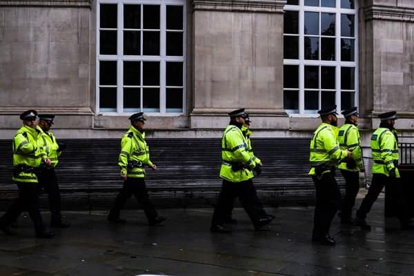 Britain's high streets turn into crime scene as 'dodgy shop' crackdown finally arrives - London Business News | Londonlovesbusiness.com