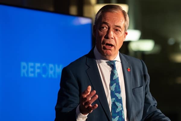 Farage Tells Starmer to Step Down Over Defence Issues - London Business News | Londonlovesbusiness.com