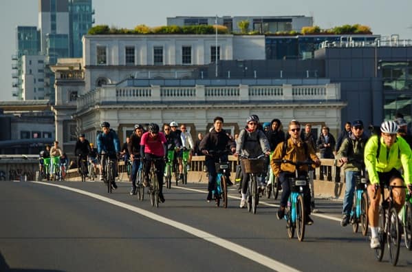 Strike disruption wipes out trade across London pubs and restaurants - London Business News | Londonlovesbusiness.com