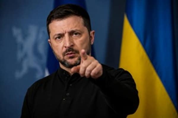Zelensky warns Russia 'readying new mass strike' on Ukrainian cities - London Business News | Londonlovesbusiness.com