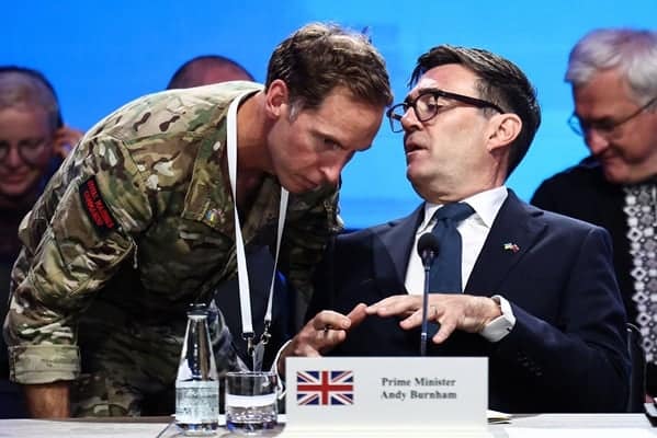 UK on red alert: Brits told to prepare for an attack as Russian war plans pushed forward