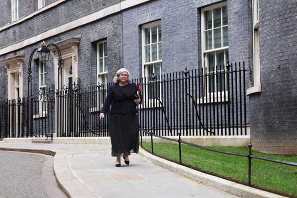 Karma? Transport Secretary's car damaged after hitting a 'crater worthy of the moon' in Oxford - London Business News | Londonlovesbusiness.com
