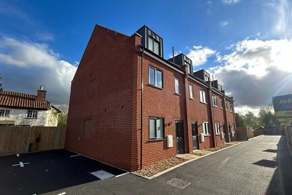 Migrants given new luxury '300k townhouses' in a 'sought after village' - London Business News | Londonlovesbusiness.com
