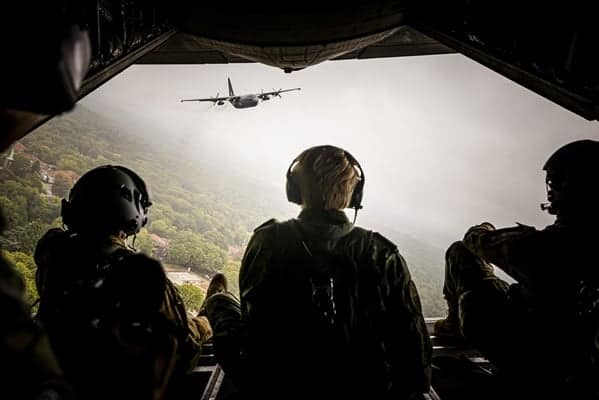 Elite British and French paratroopers finish deployment training for Ukraine