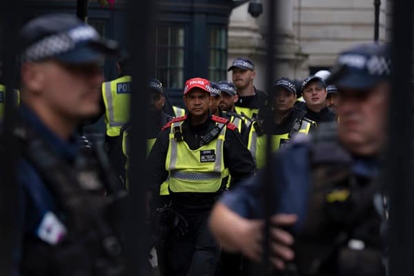 Starmer Predicts Summer Riots After Farage Claims UK Teeters on Civil Disobedience