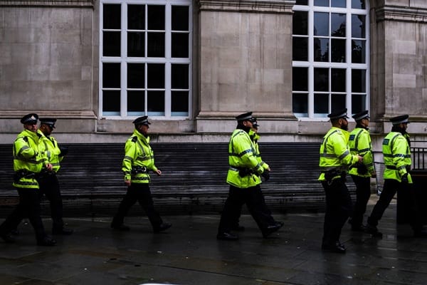 Data reveals less than 3% of protest arrests in London result in charges  – London Business News | Londonlovesbusiness.com