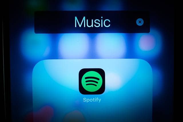 Spotify Users: 21% Now Dive into Podcasts Spotify Users: 21% Now Dive into Podcasts