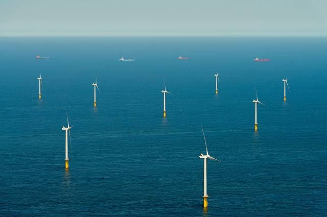 Total oil plans to buy wind farm