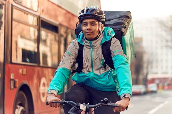 Deliveroo Invests £200,000 in Apprenticeships to Fuel Small Business Growth Deliveroo Invests £200,000 in Apprenticeships to Fuel Small Business Growth