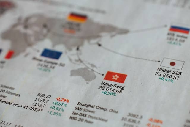 Yen Surge: Hedge Funds Ride Out the U.S.-China Trade War