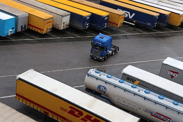 Britain’s logistics sector booms with 9% job growth in 2025
