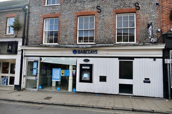 Barclays Earnings Tumble, Shares Slide Barclays Earnings Tumble, Shares Slide