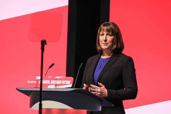 Labour Promotes Business, Pledges No Corporate Tax Increase