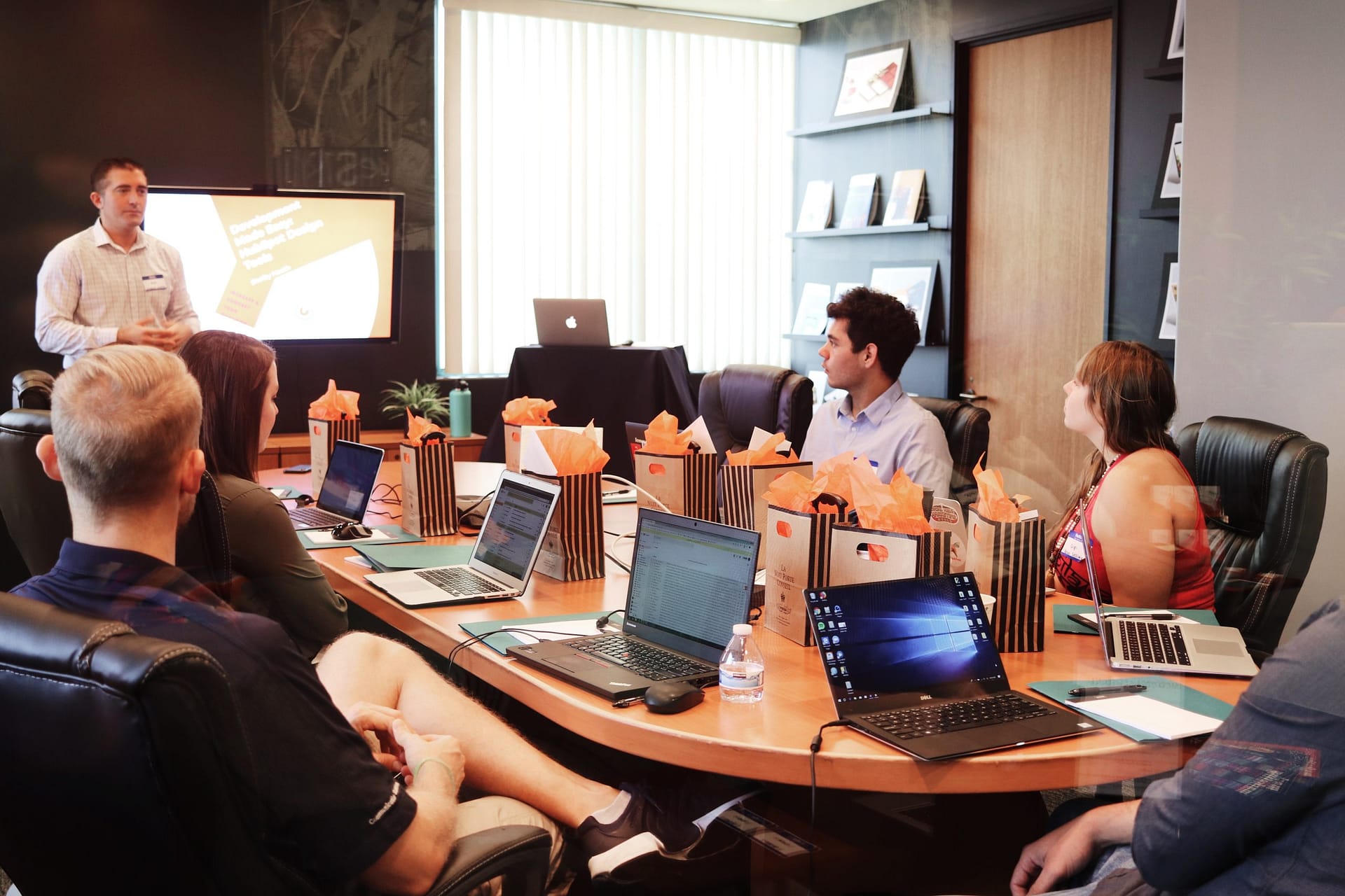 How to manage email signatures across global teams - London Business News | Londonlovesbusiness.com