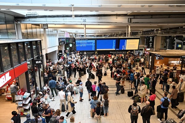 London Stations See 10% Surge in Network Rail Retail Sales