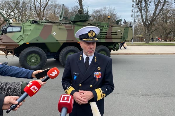 NATO chief calls for a preemptive strike against Russia