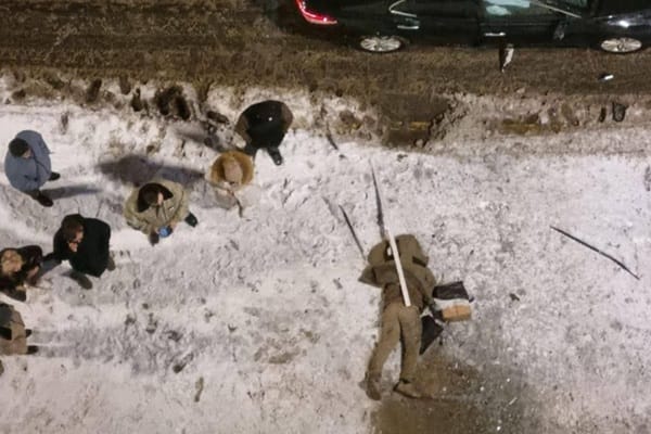 FSB arrests Ukrainian spies plotting car bombs against Russian officials