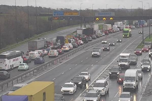 Chaos on the M4 as the Prince of Wales bridge closed amid 'risk of collapse' - London Business News | Londonlovesbusiness.com
