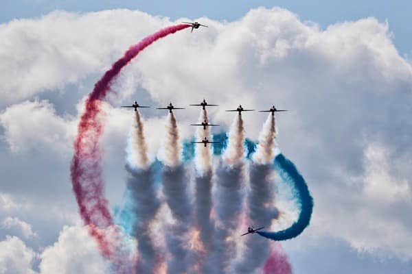 GMB signs deal with Red Arrows firm Aeralis to create 4,000 jobs aerospace jobs – London Business News | London Wallet