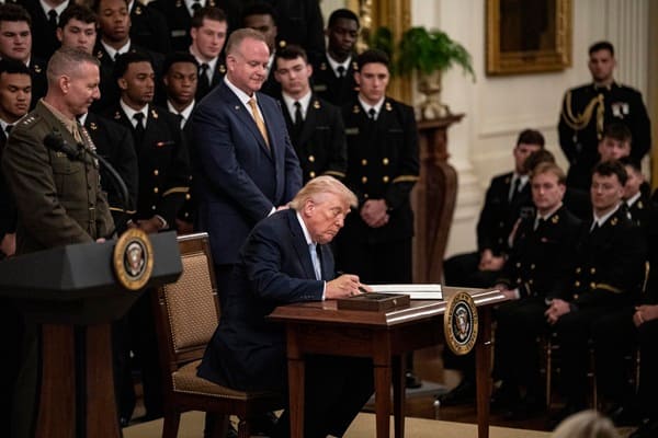 US to automatically register men for military draft by December - London Business News | Londonlovesbusiness.com