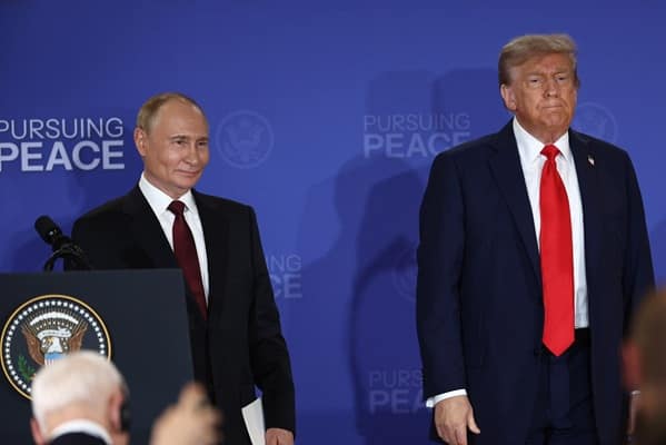 Expert reveals that in ‘theory’ Putin could be ‘shot down’ heading to Hungary if they fly over NATO  – London Business News | Londonlovesbusiness.com