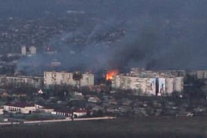 Drone footage taken by ‘Adam’ special tactical groupu of the Armed Forces of Ukraine shows the scale of destruction in Bakhmut, filming apartment blocks on fire and smoke billowing from residential areas. Moscow has sent thousands of troops in waves over