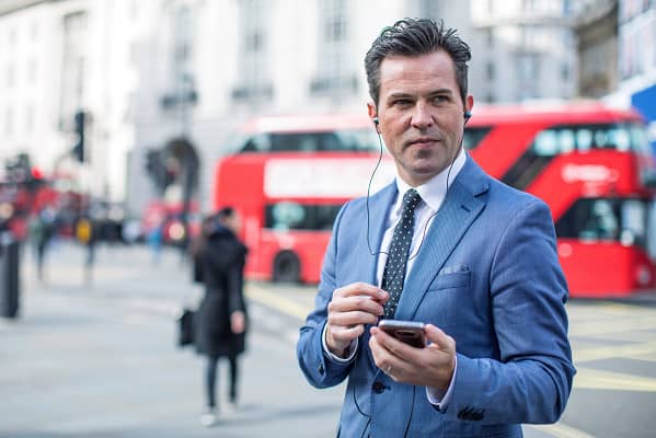 New Moneypenny survey shows pitfalls for the texting generation in London – London Business News | Londonlovesbusiness.com