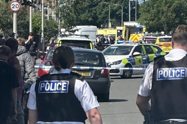 Regent Street evacuated amid a ‘bomb threat’ – London Business News | Londonlovesbusiness.com