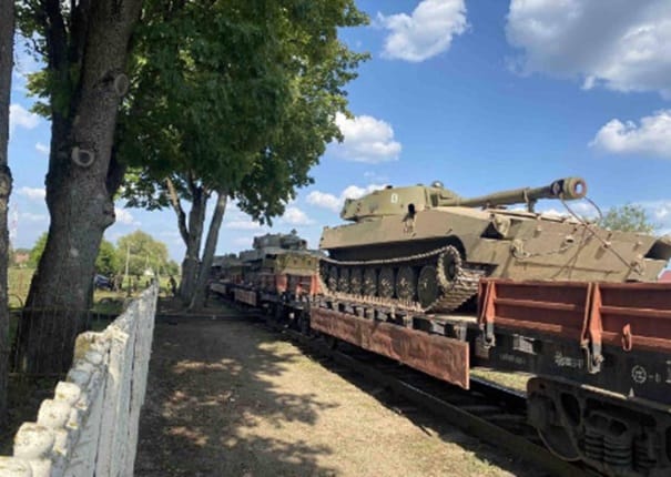 Dozens of Belarusian tanks heading towards the Ukrainian border – London Business News | Londonlovesbusiness.com