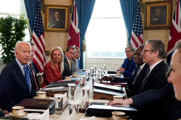 US and UK are afraid to allow Ukraine to use long-range missiles for fear of an escalation from Russia – London Business News | Londonlovesbusiness.com