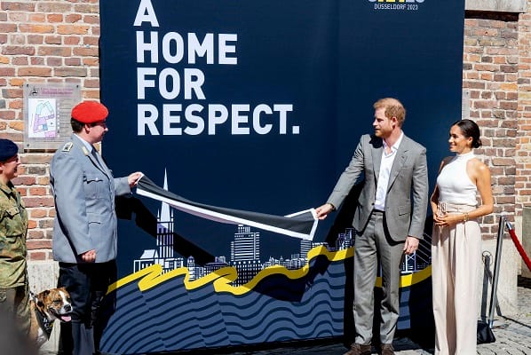 Harry warned his family ‘at risk of suicide bomb retaliation’ and he’s ‘played beautifully into the hands of the Taliban’ – London Business News | London Wallet