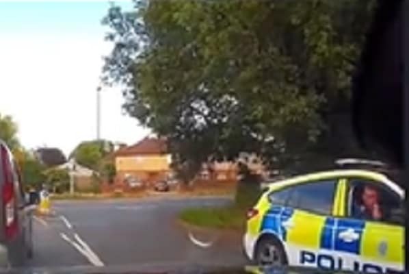 Shocking video shows ‘cowardice’ Sussex cop 200 yards away from Co-op assault refusing to intervene – London Business News | London Wallet