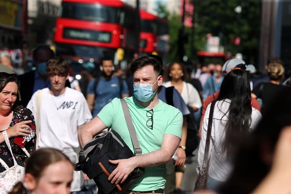 Retailers hit by growing fraud during cost of living crisis Retailers hit by growing fraud during cost of living crisis