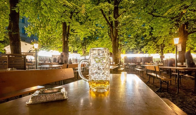 Pints after work: Unpacking London’s post-5pm drinking culture and its impact Pints after work: Unpacking London’s post-5pm drinking culture and its impact