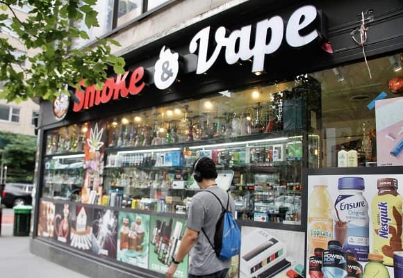 London home to a quarter of the UK’s illegal vape sellers in 2023
