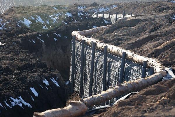 Russian Kaibr missiles are ‘ready’ and Ukraine is fortifying Kyiv with trenches and tank firing positions