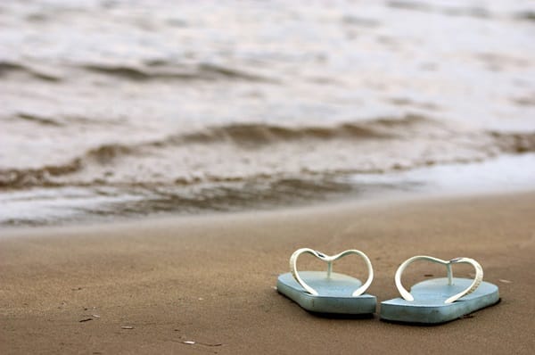 How to style practical summer shoes with your wardrobe – London Business News | Londonlovesbusiness.com
